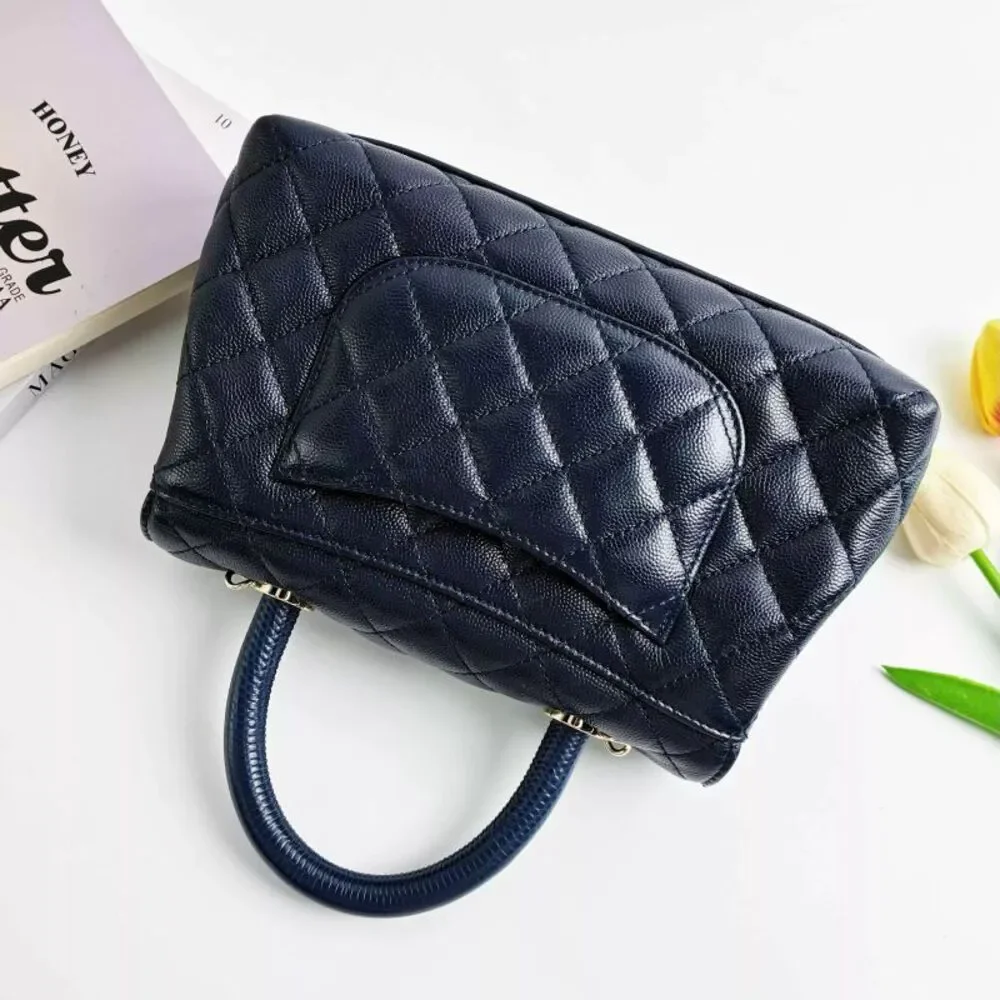 CHANEL brand color